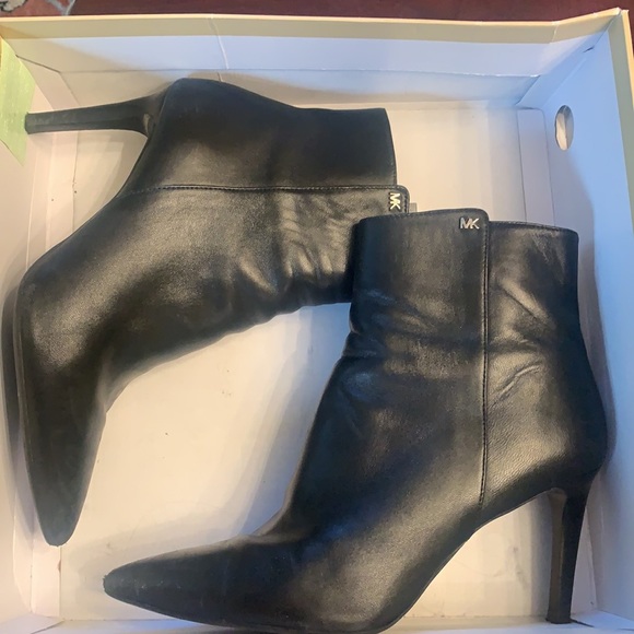 Michael Kors Dorothy flex mid bootie black size 9 - Picture 12 of 14